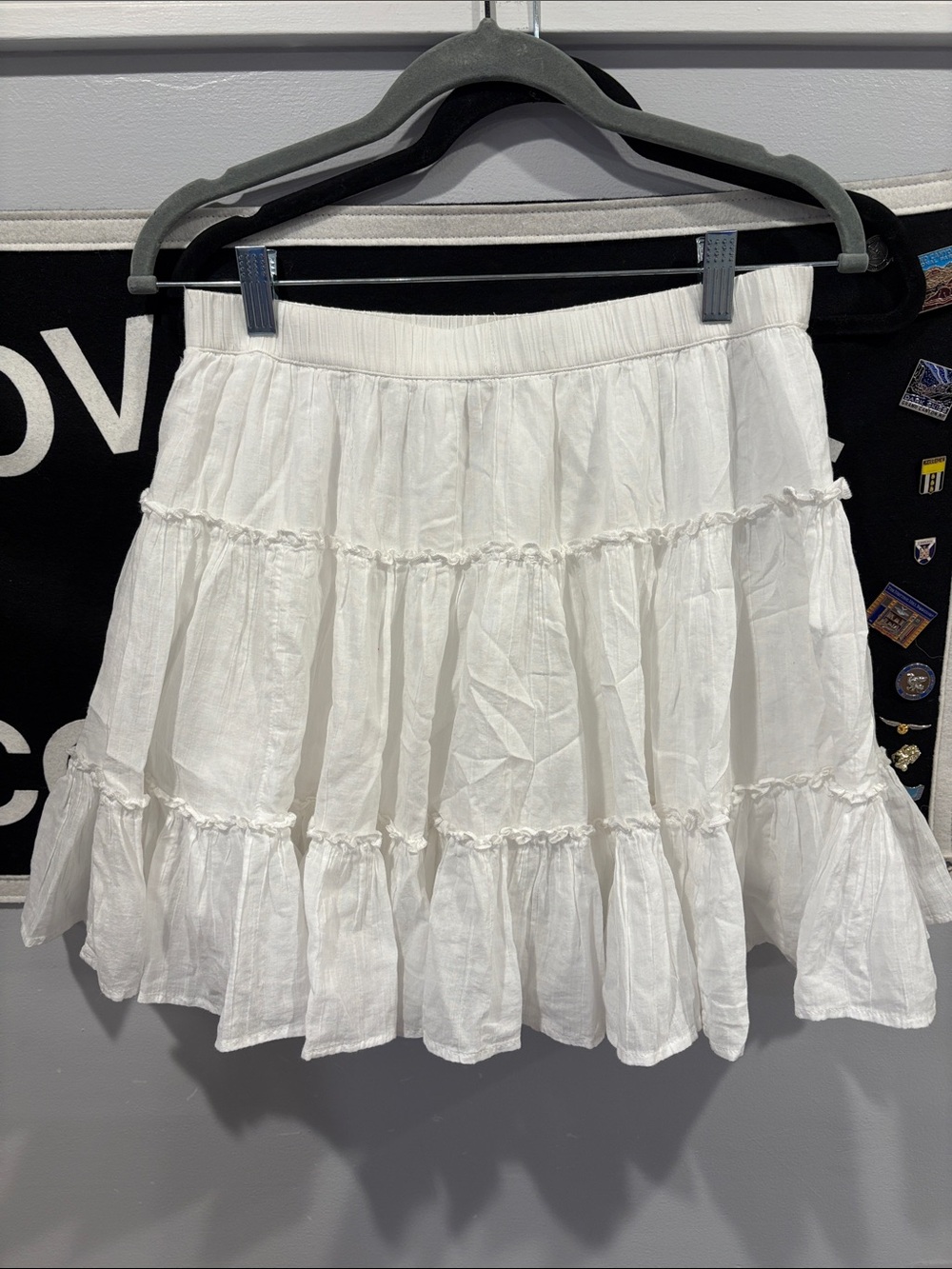 American Eagle Outfitters White Tiered Ruffle Skirt (Skort)